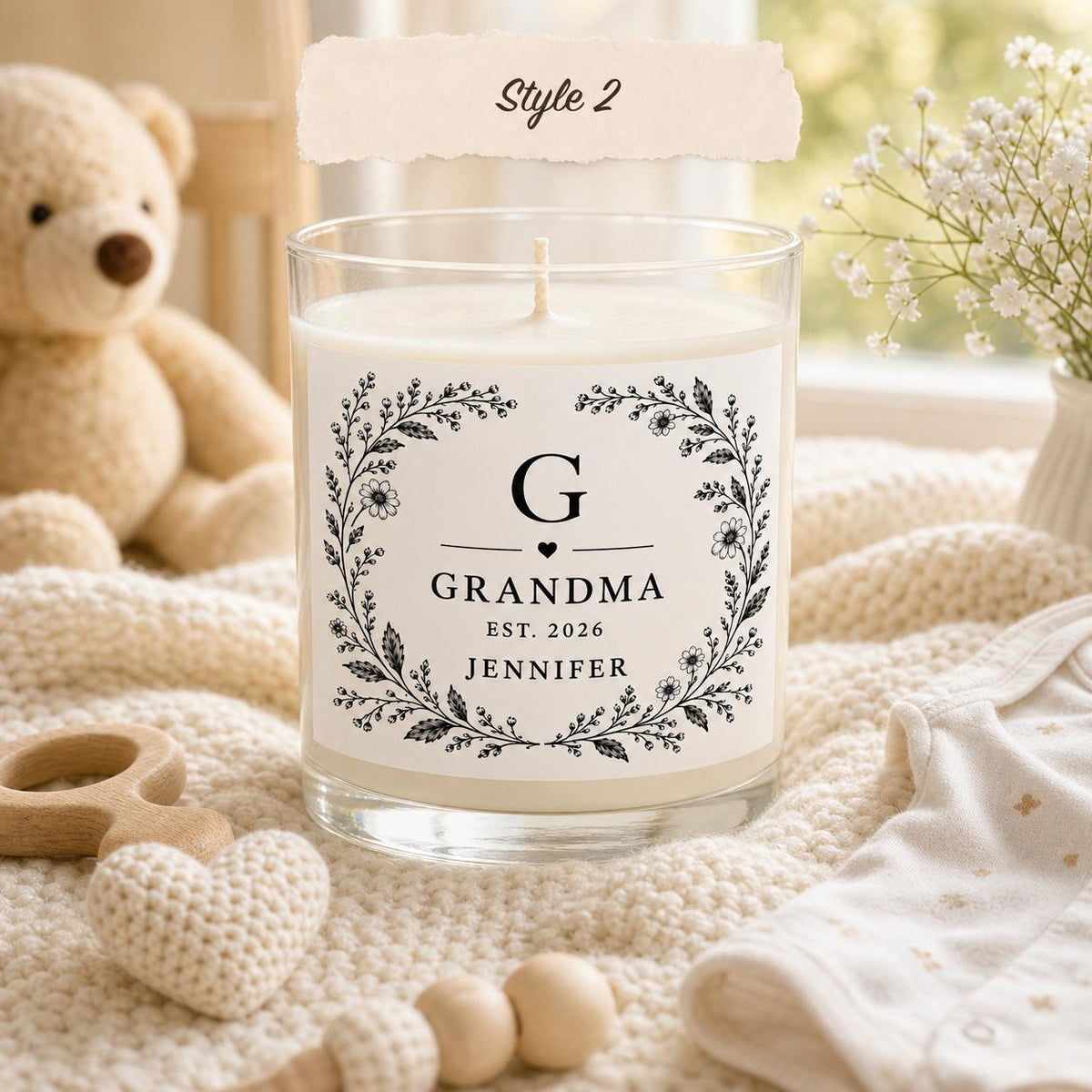 Personalized New Grandma Announcement Candle, Custom Black and White Label, 4 oz or 8 oz Pregnancy Reveal Gift — Style 2